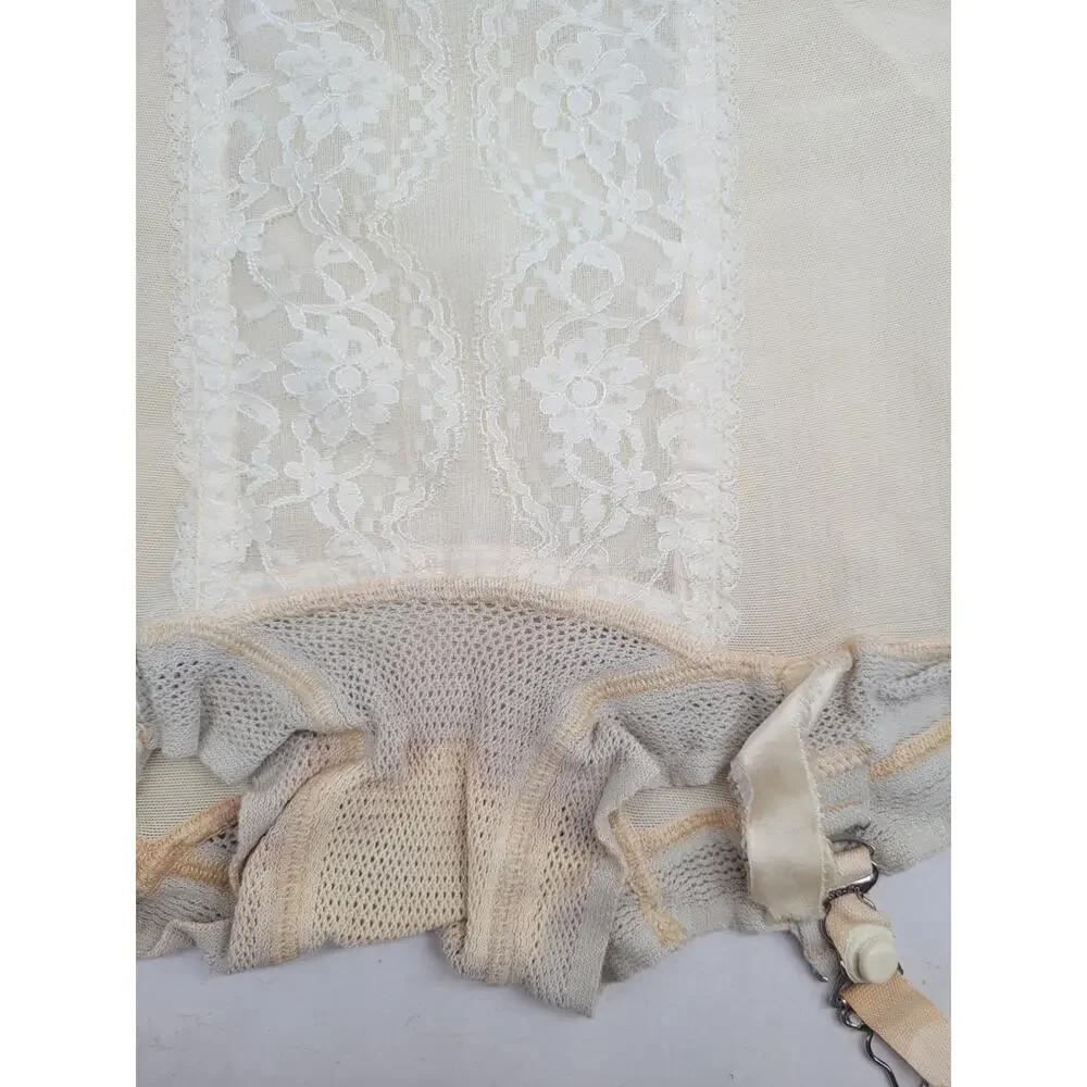 Hollywood Vassarette Ivory Lace Girdle Pin Up Vintage Lingerie‎ Glamour